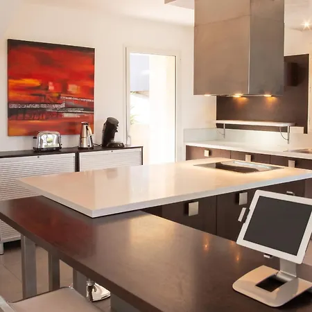 Charmante Avec Piscine Privee A Calvi, 132 M² *