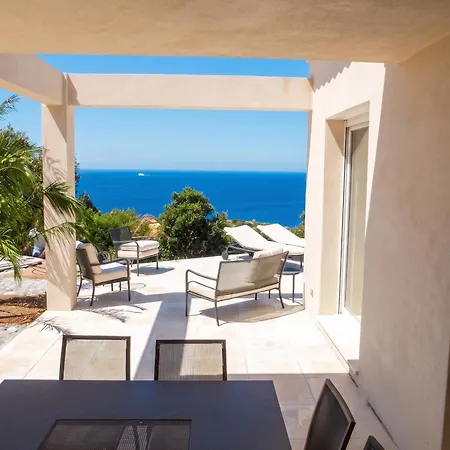 Semesterbostad Charmante Avec Piscine Privee A Calvi, 132 M² *